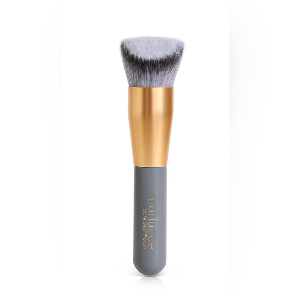 Carlucce Cache Brush - Foundation Brush - $38 Retail
